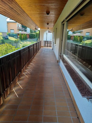 Przestronne, świeżo wyremontowane mieszkanie 3,5-pokojowe o powierzchni 115 m², z dużym balkonem, garażem i miejscem parkingowym – Balkon Süd/Westseite