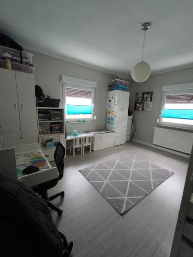 Apartamento de 4 habitaciones – tranquilo y céntrico en Rüsselsheim am Main – Photo 3