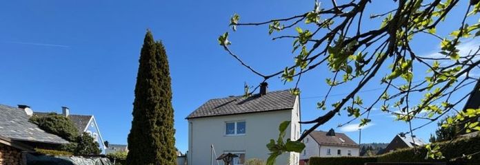 RESERVIERT !!! Solides, modernisiertes Einfamilienhaus in bevorzugter Wohnlage von Zell