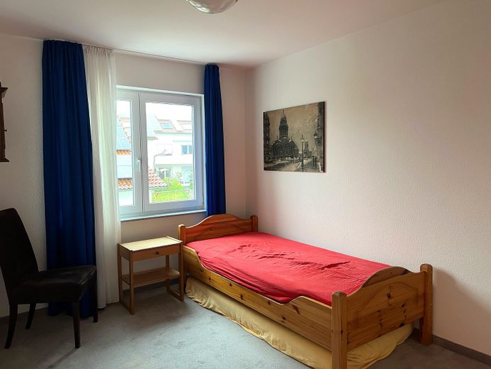 Großzügige 4,5-Zimmer-Wohnung in Wolfschlugen - provisionsfrei – Gäste- oder Kinderzimmer
