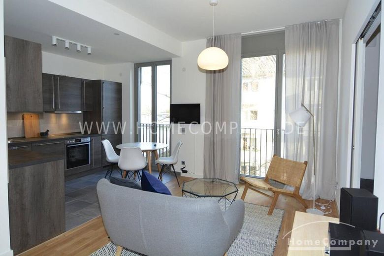 2-Zimmer-Wohnung mit Spreeblick in Tiergarten, Berlin, möbliert – b721e79f09e86d405fe3b0ac15d920516abc1fda.jpg