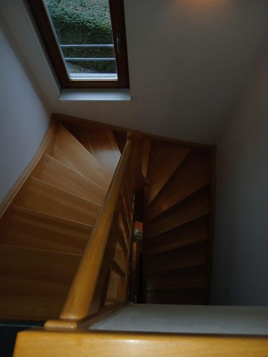Treppe zum Schlafzimmer/Bad