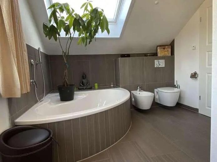 Badezimmer 2. OG