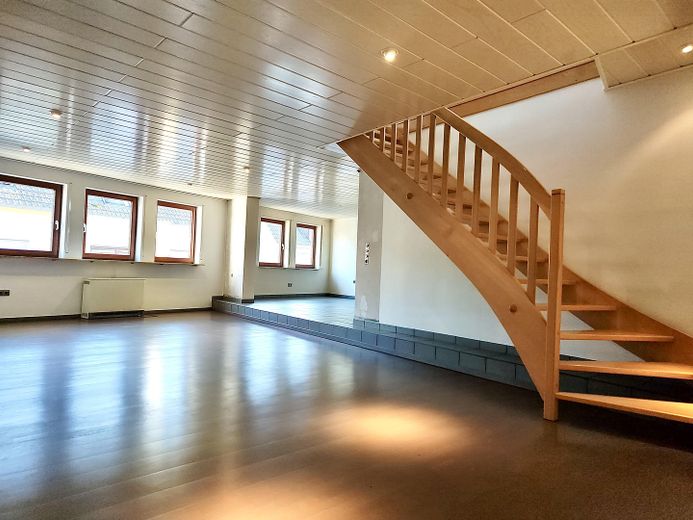 Haushälfte mit 2 separaten Wohnungen, eigenem Garten **OHNE PROVISION** – Foto 39