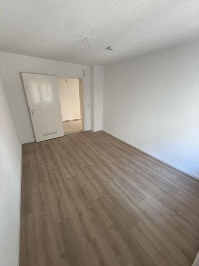 Erstbezug nach Kernsanierung- großzügige 4-Zimmer- Wohnung im Erdgeschoss – Schlafzimmer 3