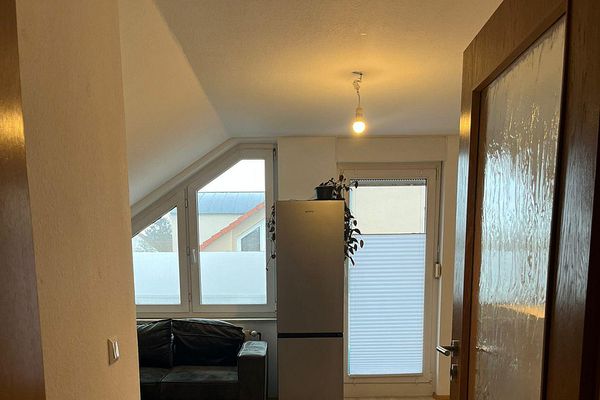 Beautiful bright 2-room apartment with balcony and TG parking space for sale in a central location in Unna