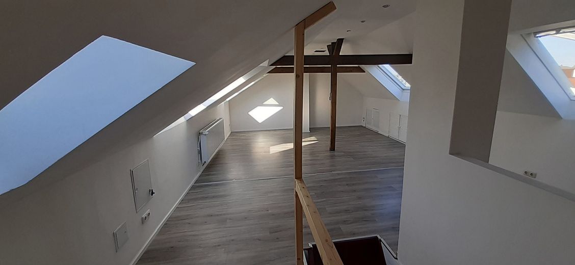 Ausgefallene Altbau-Wohnung – Spitzboden