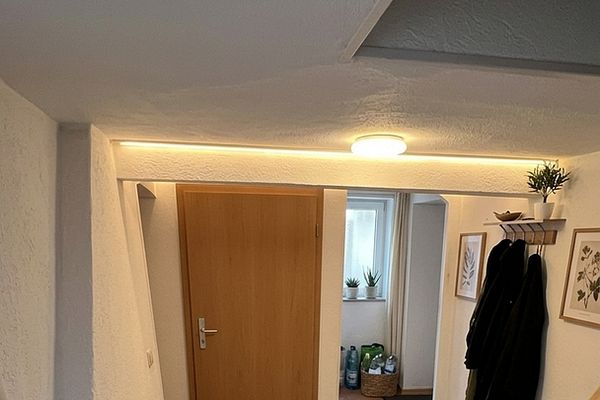Großzügige teilmöblierte 4-Zimmerwohnung mit Balkon & EBK