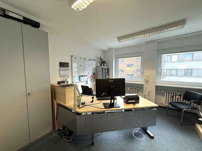 Büro3