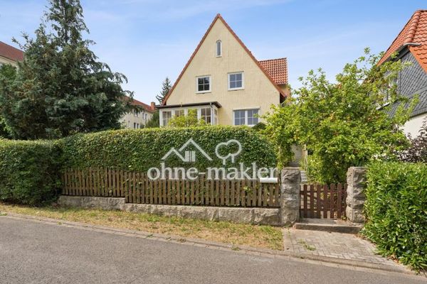 Soffitti alti, pavimenti in legno massello, veranda: casa unifamiliare di carattere a Heiligenstadt