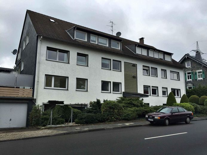 Großzügige Wohnung mit ausgebauten Kellerräumen und Terrasse in Reinshagen – फोटो 19