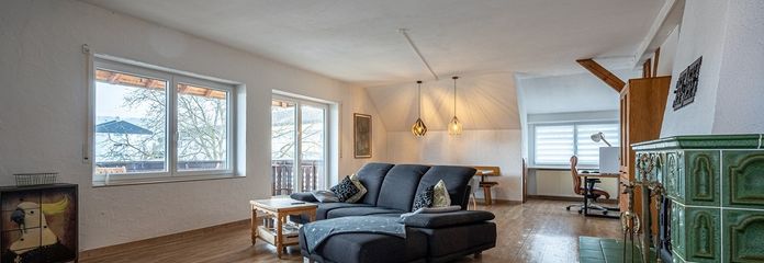 Moderne et spacieux ! Superbe appartement mansardé au centre de Rielasingen !