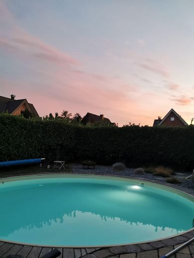 Senza provvigione da privato: elegante casa unifamiliare in stile Sylt a Laer (Münsterland) – Feierabendstimmung am Pool
