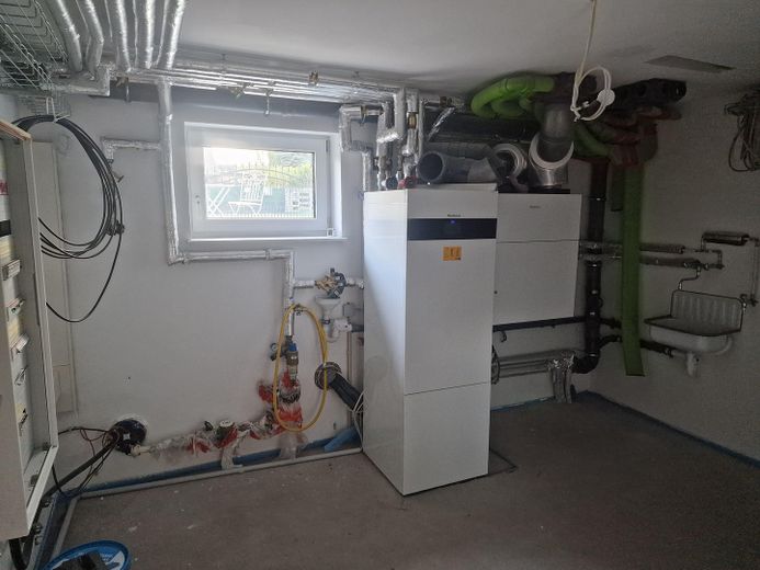 Erstbezug in Zepernick – Provisionsfreie KfW-40-EE Stadtvilla auf über 1.000 m² Grundstück – KG HWR Wärmepumpe Lüftung