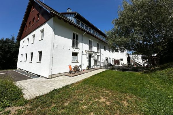 Apartamento de 3 habitaciones casi nuevo en Kaufbeuren / Gutwillen en alquiler