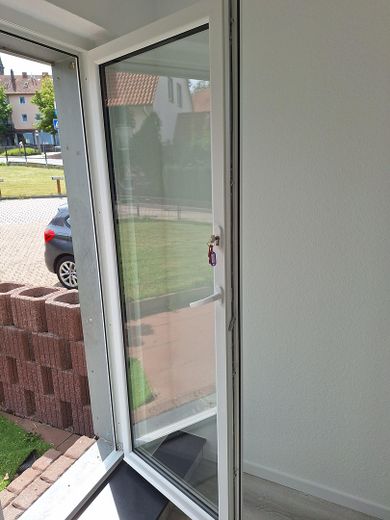 Erstbezug nach Renovierung - 3 Zimmer in Bad Nenndorf – Ausgang zur Terrasse