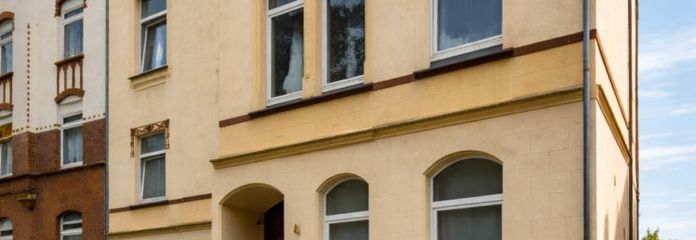 3 Wohnungen + Ausbaupotenzial-Renditestark mehr als ca.392m² Wohnfläche eine einmalige Gelegenheit