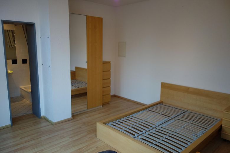 Zimmer für Studenten nahe TU Braunschweig; ca. 25m²; eigenes Bad – Zimmer