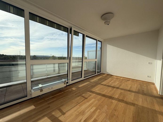 Attico su due piani con galleria e ampia terrazza sul tetto – Schlafzimmer unten