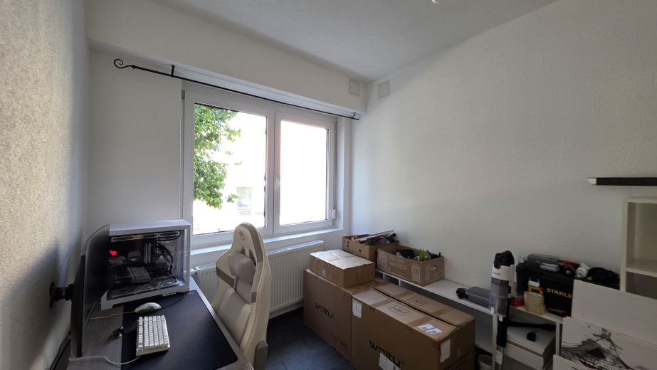 Volledig gerenoveerd appartement met nieuwe inbouwkeuken voor alleenstaande – Foto 5