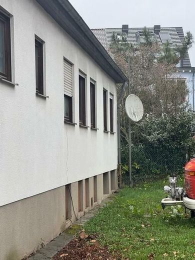 KAPITALANLAGE - MFH - Mehrgenerationenhaus - RENDITE - Gewerbemöglichkeiten mit Kühlräumen – 1 Balkon mit Außenbereich (3)