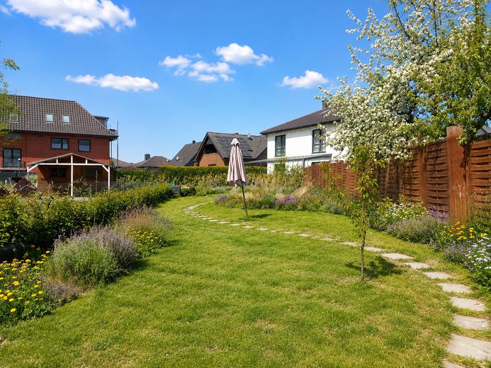 618 m² Grundstück, großer Garten, 138 m² Wohnfläche, provisionsfrei in Sehnde – Foto 14