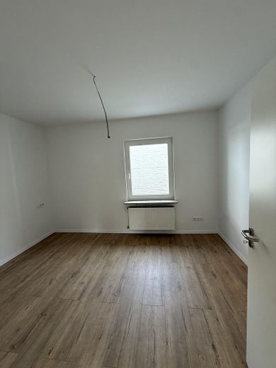 Wunderschöne Gartenwohnung - neu saniert! – Zimmer 1