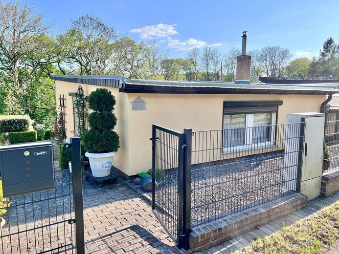 Bungalow Ansicht Ansicht vom Zufahrtsweg