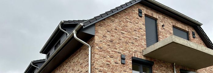 First occupancy – Modern attic apartment meeting the KfW-40 standard – Außenansicht