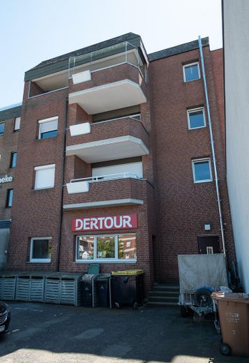 Villa Cologne - Investitionschance in zentraler Lage von 53340 Meckenheim bei Köln/Bonn – Hinterseite des Hauses