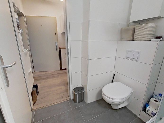 Moderno monolocale con BALCONE e ANGOLO COTTURA – Ansicht II: Küche