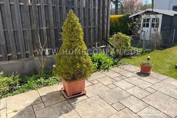 Geschmackvoll möblierte 2-Zimmer-Terrassenwohnung mit Gartenanteil