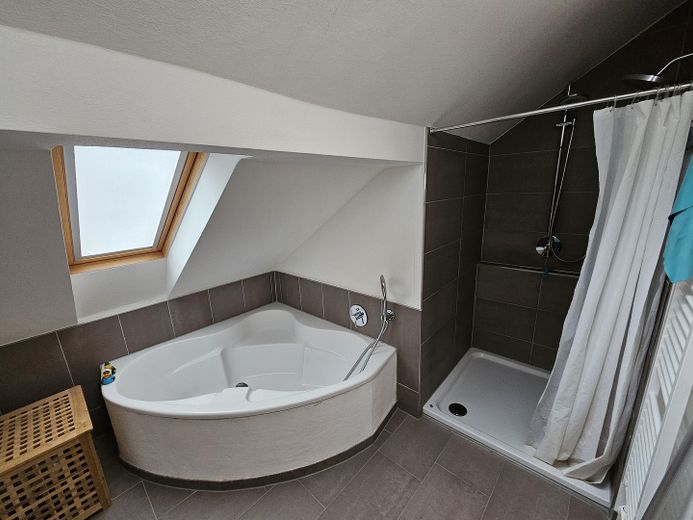 2 Familienhaus mit Appartement in guter Lage zur Ferienvermietung geeignet – Foto 29