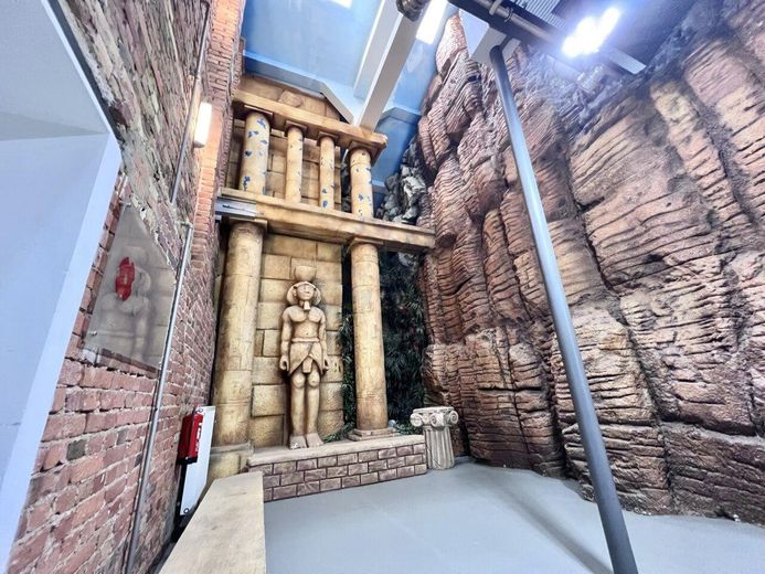 العمل والسكن في شقة تصميمية علوية تحت سقف واحد – Treppenhaus