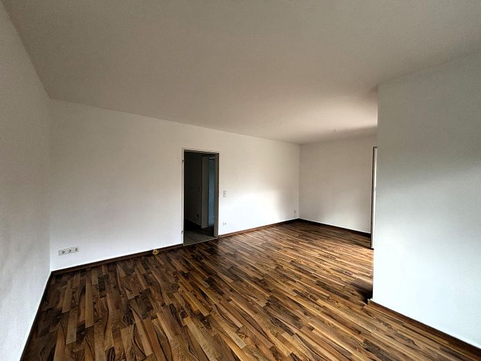 Helle 3-Zimmer-EG-Wohnung mit Terrasse und großem Garten – 48366 Laer – Wohnzimmer