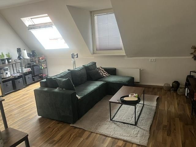 Wunderschöne 2-Zimmer Dachgeschoßwohnung in der Innenstadt – Wohnen