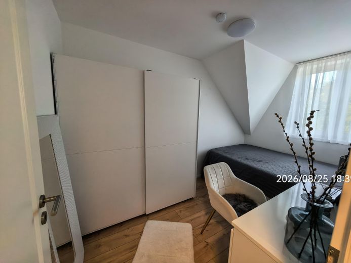 Moderne möblierte Neubau-Doppelhaushälfte mit Wärmepumpe, Fußbodenheizung – Foto 14