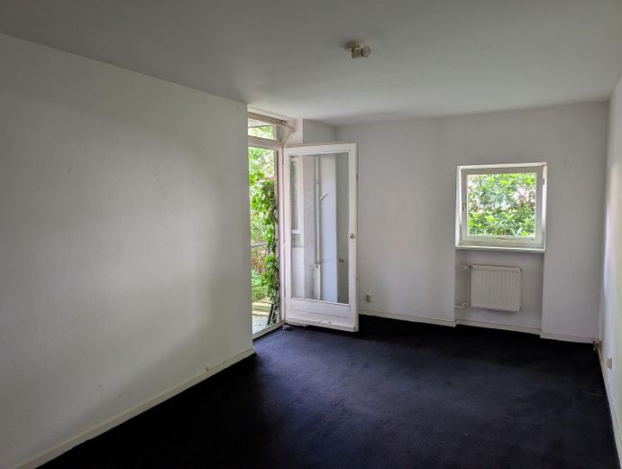 Erdgeschosswohnung in Alsternähe (Uhlenhorst) mit exklusiver Gartennutzung in Architektenhaus – Schlafzimmer