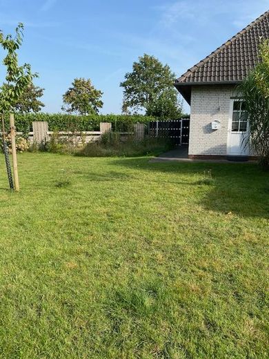 Eingangstür zur Wohnung im OG