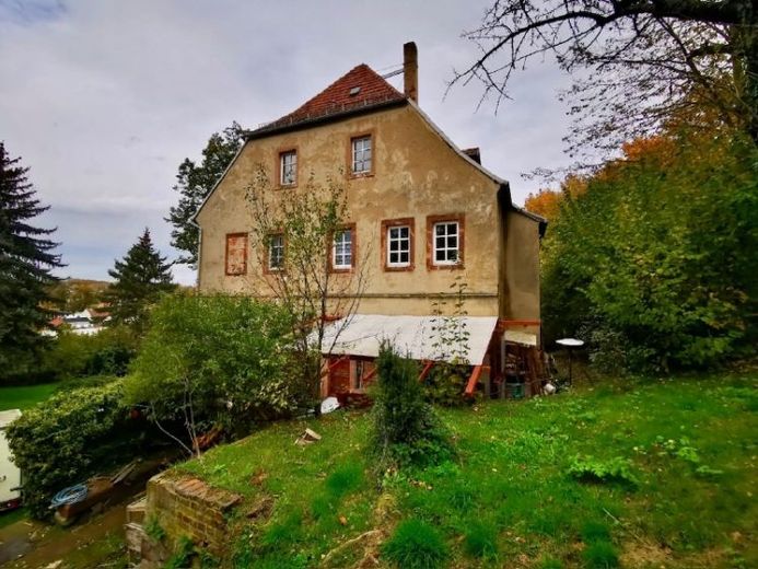 Casa residenziale e commerciale su terreno in diritto di superficie a Penig sulla Zwickauer Mulde – Foto 1