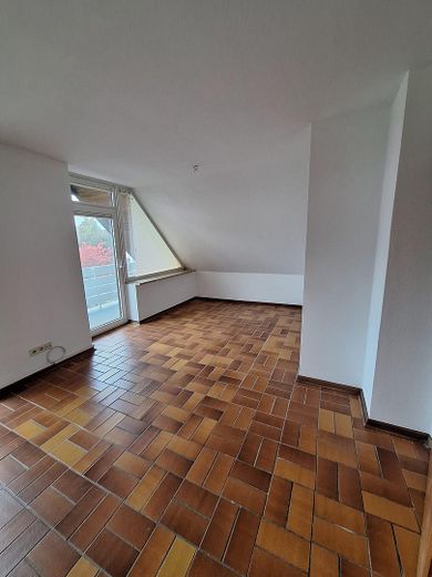 Incantevole appartamento di 2 locali vicino all'UNI / FH con balcone – Essbereich