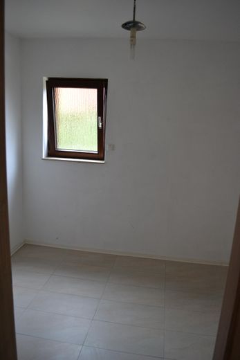 Doppelhaushälfte / Mehrgenerationenhaus / Mehrfamilienhaus / Haus – OG Zimmer