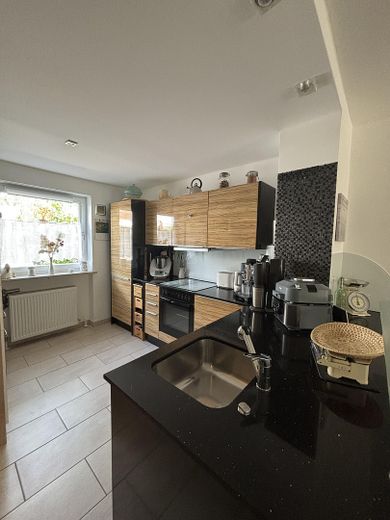Gepflegtes Reihenmittelhaus mit Balkon, Terrasse und kleinem Garten – Foto 14
