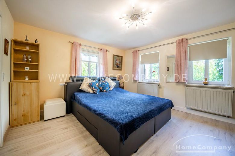 14050 HomeCompany Dresden مفروش/مؤثث شقة جميلة من 3 غرف في فايسن هيرش مع استخدام الحديقة بحد أقصى 3 أشخاص – b7db1602516d24fff95d1256a2b4aa36d2eb8a2d.jpg