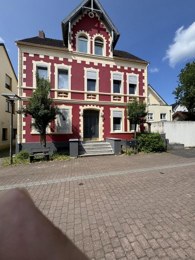6-Familienhaus in Bad Lippspringe – provisionsfrei mit Entwicklungspotenzial – Foto 6