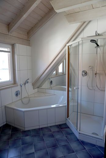 Affascinante appartamento duplex con splendido balcone a Leutkirch im Allgäu – Bad