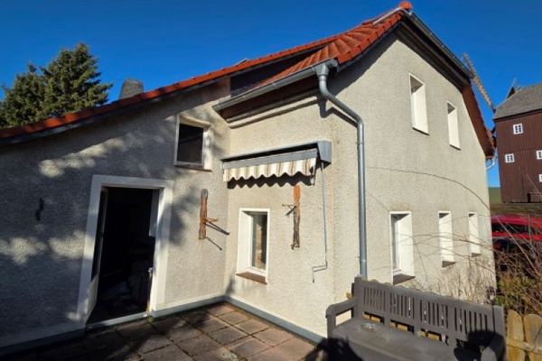 Complejo formado por un molino histórico y una vivienda