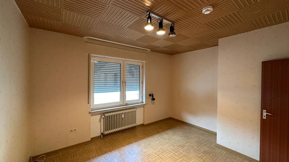 klimatisierte - 3-Zimmer Wohnung (OG) - mit Balkon in Andernach – vor der Sanierung - 2024