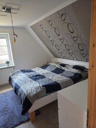 DG: 1. Schlafzimmer (1/2)