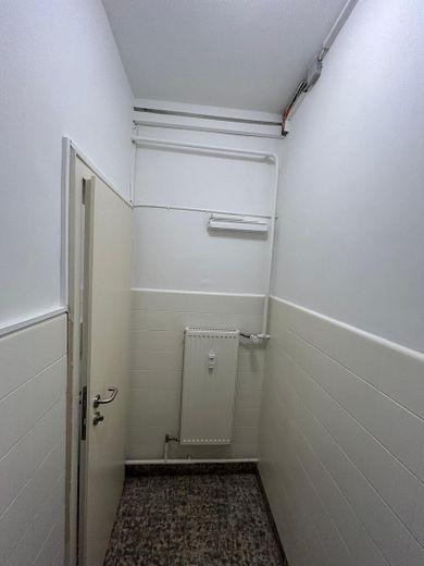 Ladenlokal / Atelier in W-Vohwinkel Nähe Düsseldorf – WC - Raum 2